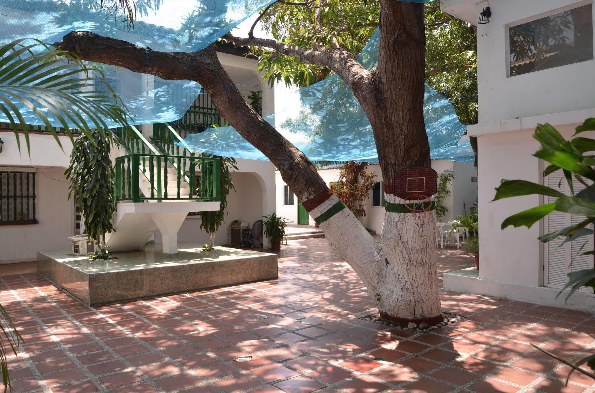 Hotel Vargas Airport Cartagena Eksteriør bilde