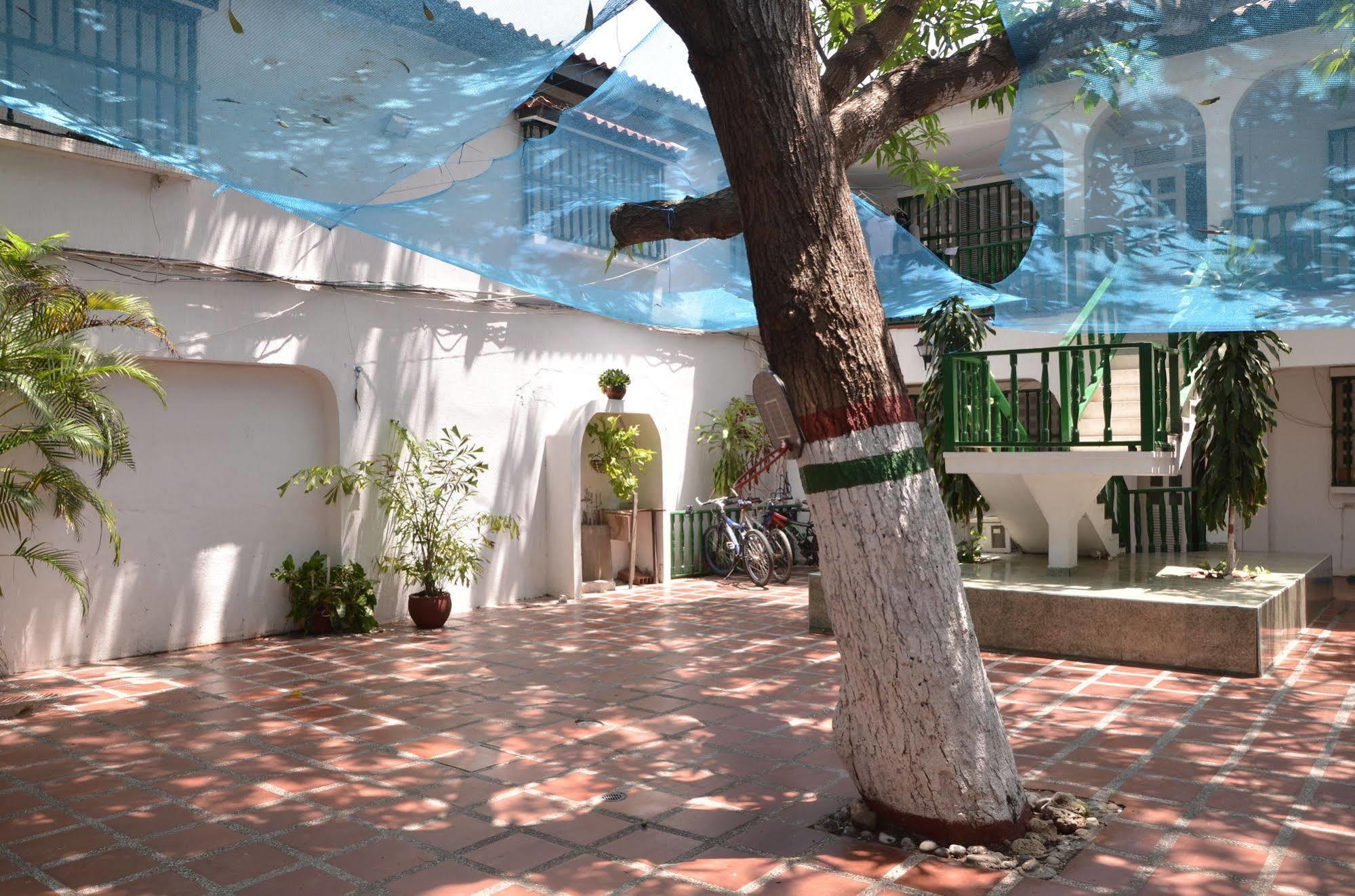 Hotel Vargas Airport Cartagena Eksteriør bilde