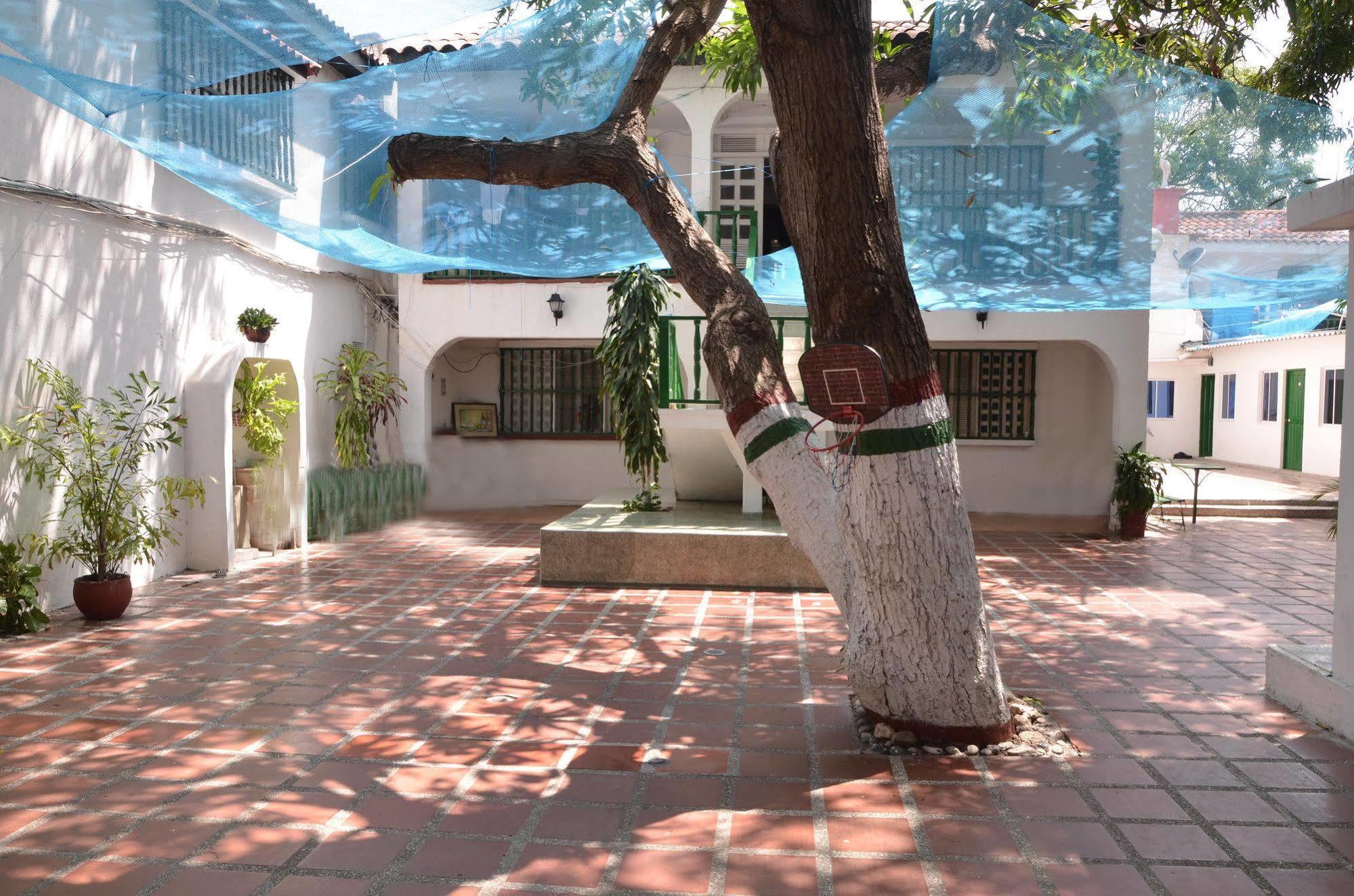 Hotel Vargas Airport Cartagena Eksteriør bilde