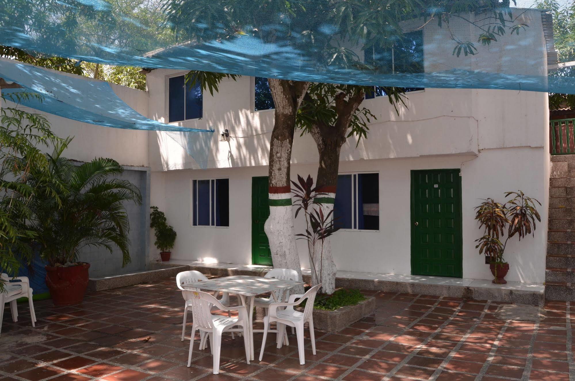 Hotel Vargas Airport Cartagena Eksteriør bilde
